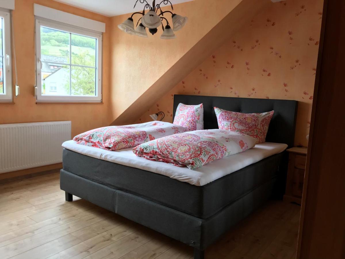 Ferienwohnung Sonnenlay Kröv エクステリア 写真